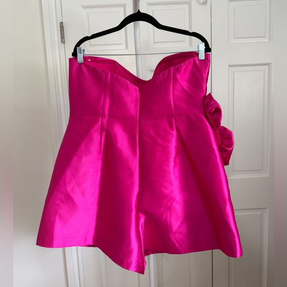 NWOT HUTCH Kinsley Strapless Pink Satin Romper Size 14W - Picture 5 of 9